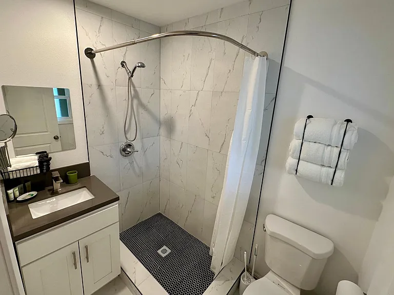 441 1/2 S Birch St — Photo 10