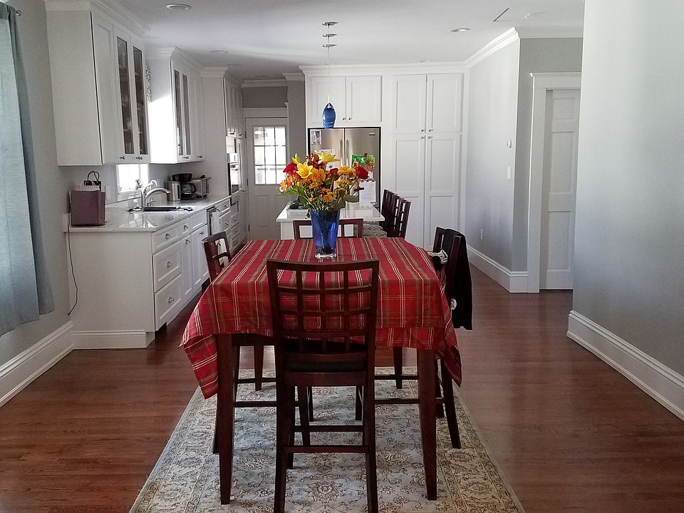 2nd image of 108 Harnden Ave
