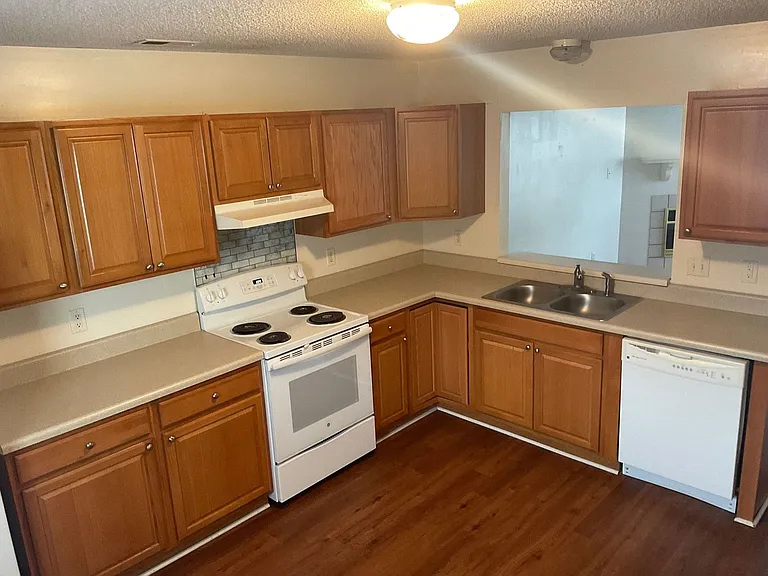980 W Pueblo Dr — Photo 6