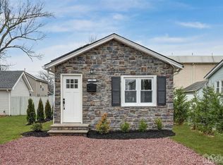 30 Shadyside Ave, Laurence Harbor, NJ 08879