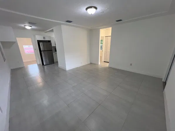 8125 NW 6th Ave, Miami, FL