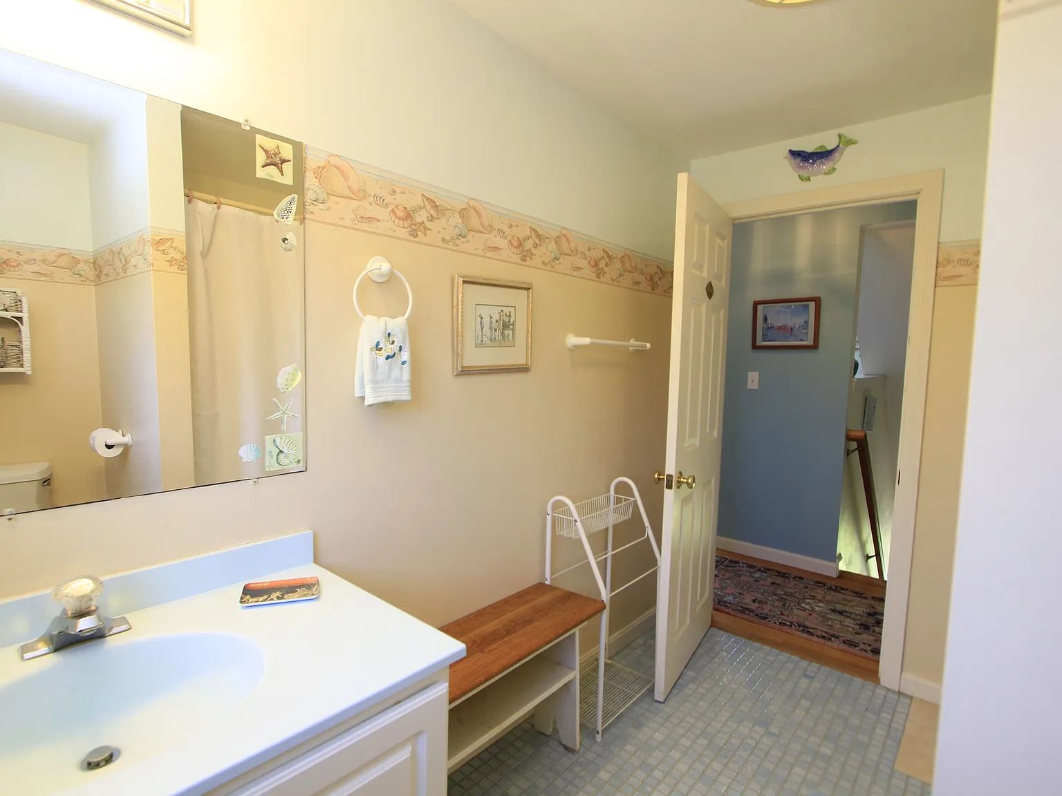 3 bed, 2075 sqft, $2,200 — Photo 3