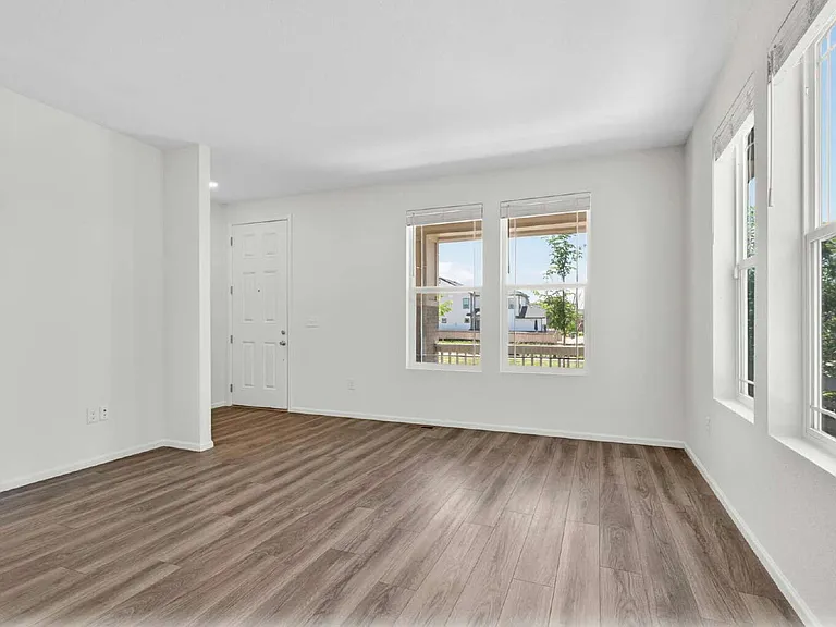 6361 N Malaya St — Photo 5