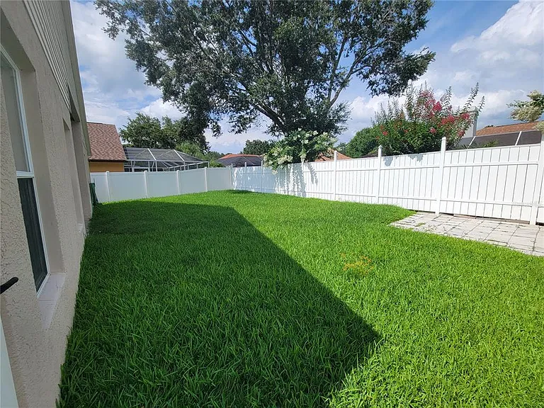 1125 Lumsden Pointe Blvd — Photo 11