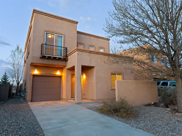 117 Carson Valley Way, Santa Fe, NM 87508