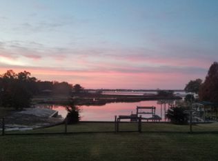 2429 S Shore Dr, Biloxi, MS 39532