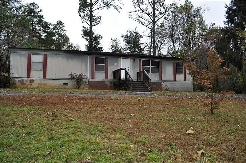 2nd image of 2905 Chattahoochee Rd