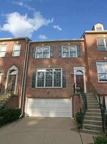 1st image of 10168 Castlewood Ln