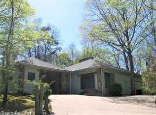 128 Crest Dr, Fairfield Bay, AR 72088