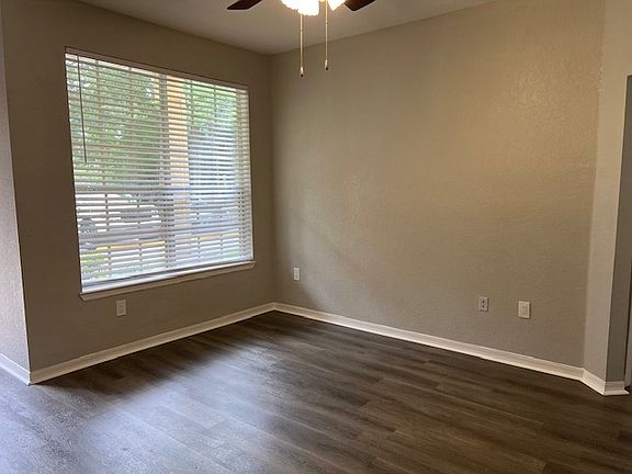 4th image of 837 Grand Regency Point