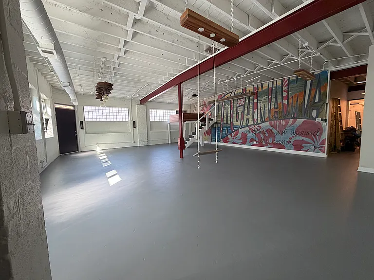 2725 W Prindiville St #NE — Photo 7
