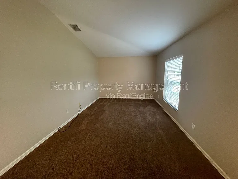 1710 SW 10th Pl — Photo 9