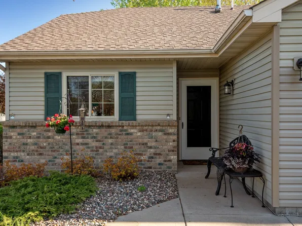 710 Monn Ave, Vadnais Heights, MN 55127