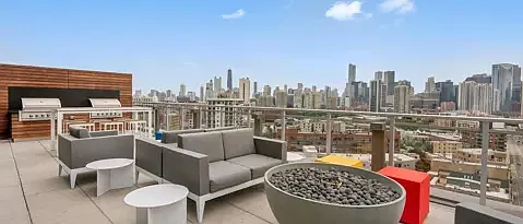 732 N Milwaukee Ave — Photo 11