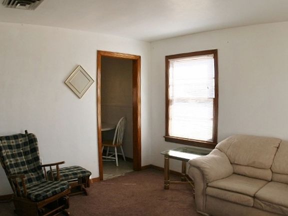 4th image of 2800 N Prince St APT 16