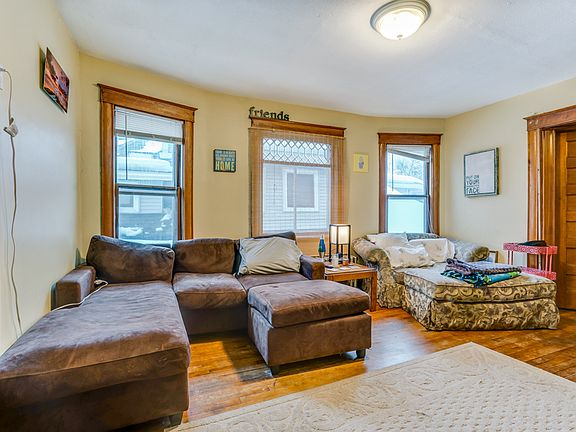 5th image of 417 University Ave SE #2