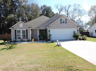 450 Spanish Moss Ln, Adel, GA 31620