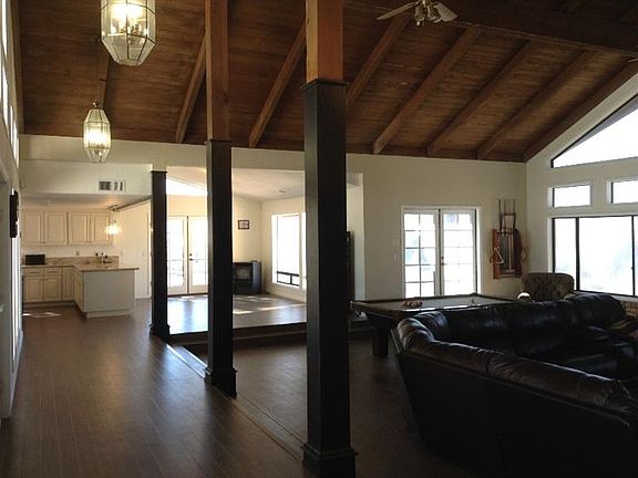 3rd image of 20268 Siesta Ln