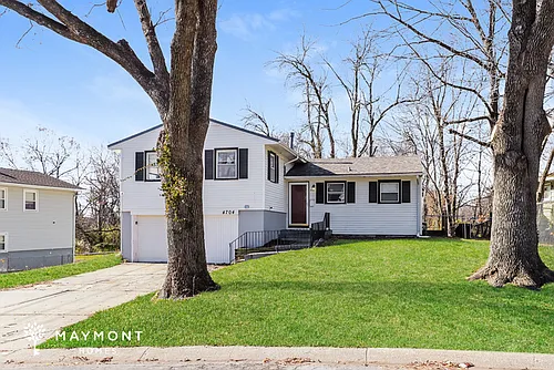 4704 Kensington Ave Photo 1
