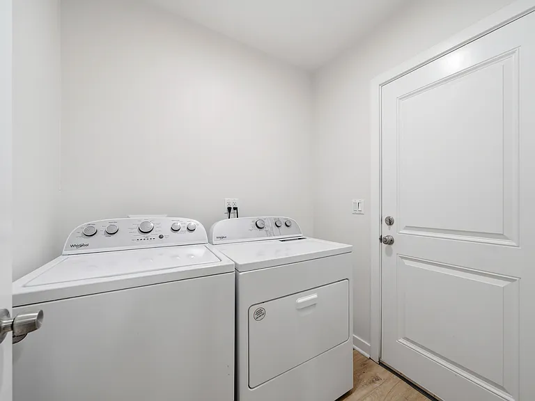 16306 S Denver Ave — Photo 48