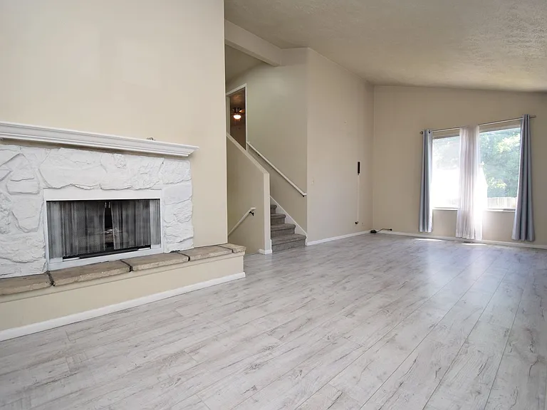 1885 E Jeremy Ct — Photo 9