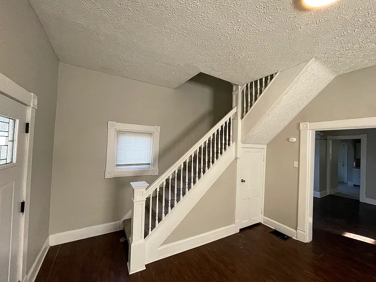 4015 Rookwood Ave — Photo 7