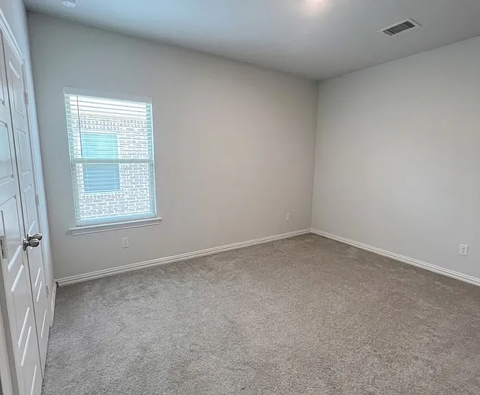 140 Ashbrook St — Photo 20