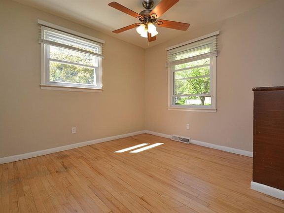 5th image of 3157 Baylis Dr