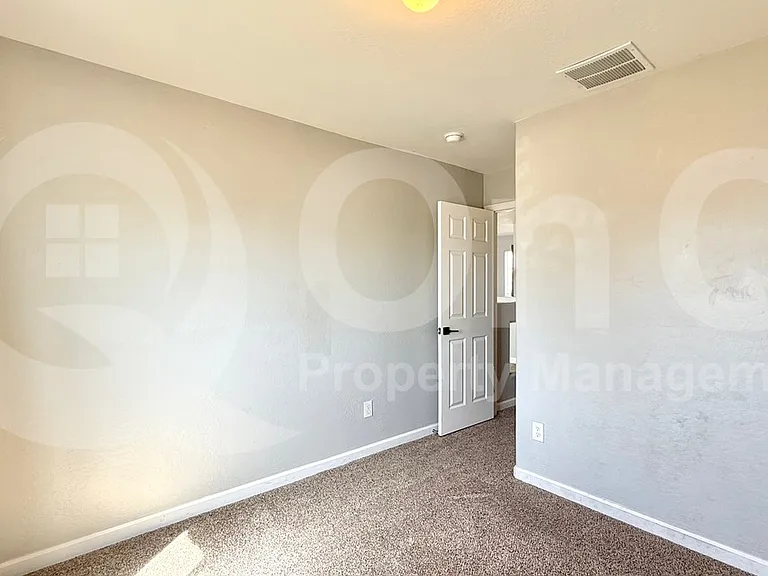 1605 W Central Ave — Photo 14