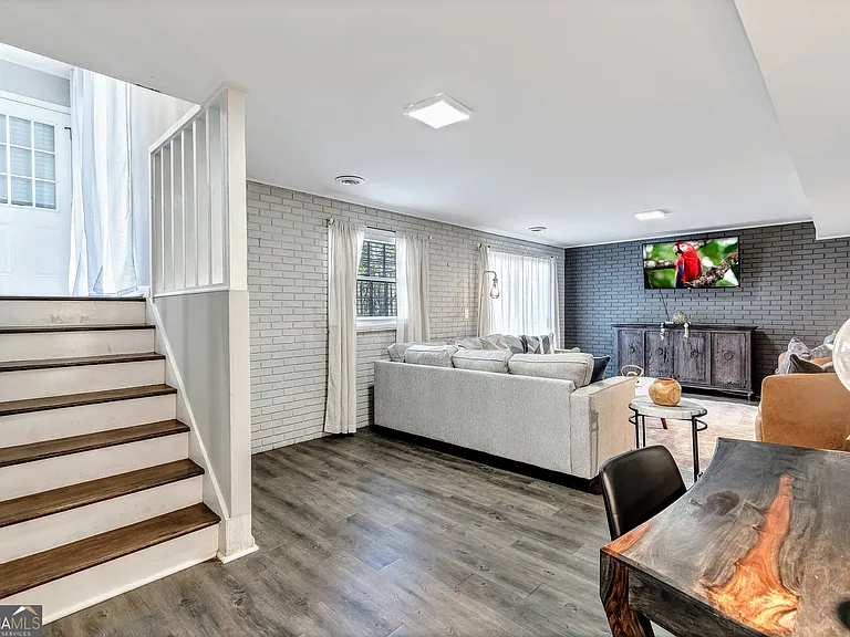 2480 Powers Ferry Dr SE — Photo 15