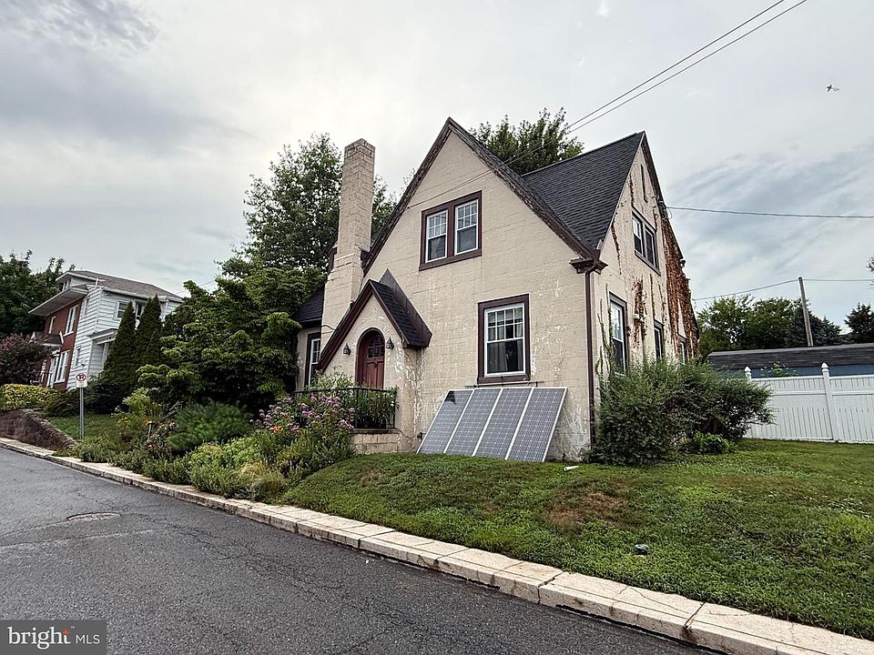 2nd image of 27 Johns Pl