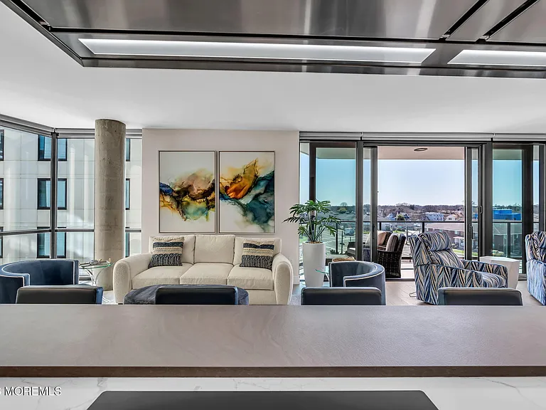 350 Ocean Ave #403 — Photo 7