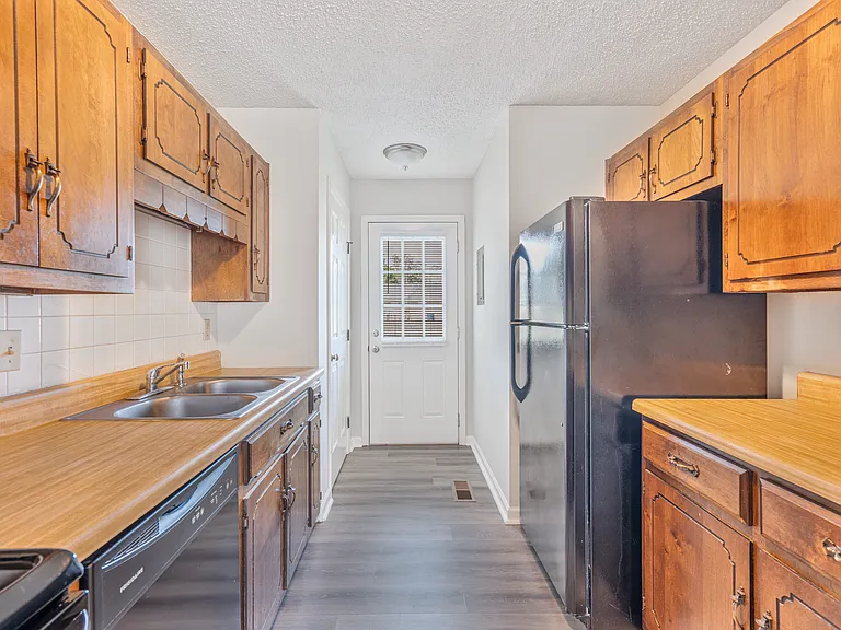 1724 McGregor Ct #1 — Photo 7