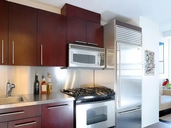 150 Nassau Street image 1 of 7