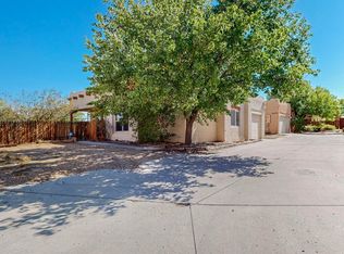 6020 Monte Azul Pl, Santa Fe, NM 87507