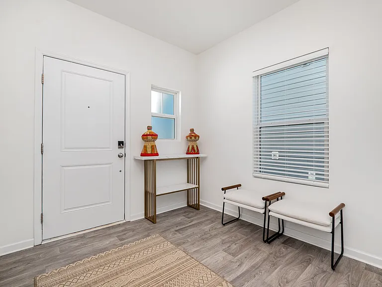 334 Bluebonnet Dr — Photo 3