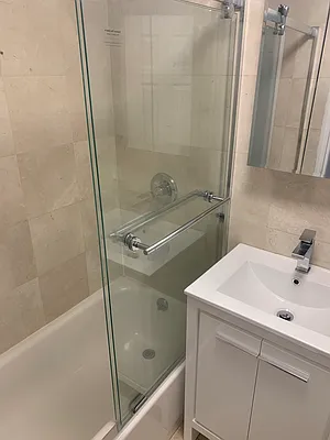 Rented by Dynamik Realty | media 12