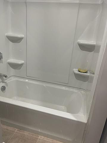 1st image of 23 Laurel St APT 3F