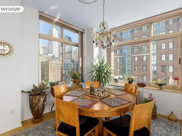 250 South End Avenue image 9 of 19