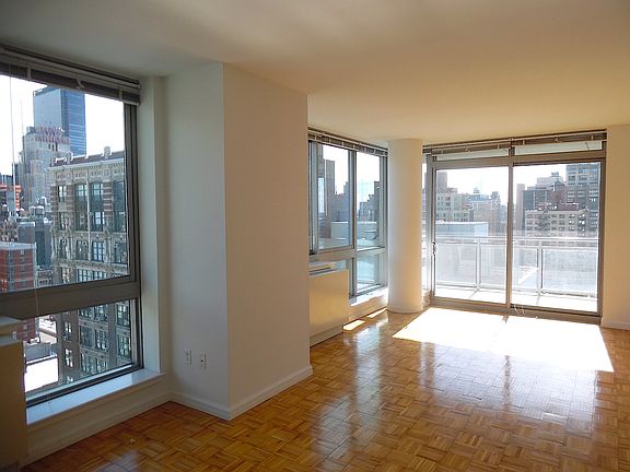 4th image of 455 W 37th St APT 1702