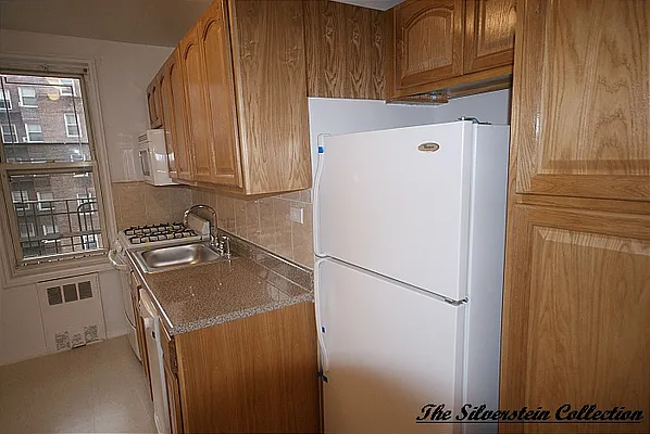 Rented by City Connections Realty | media 27