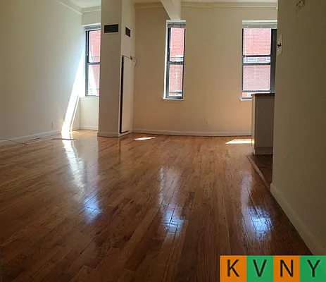 Rented by KVNY Soho | media 3
