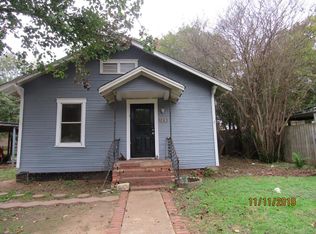 203 Lewis St, Elkhart, TX