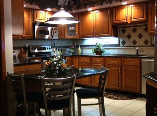 3318 E Ridge Pl, Bettendorf, IA 52722