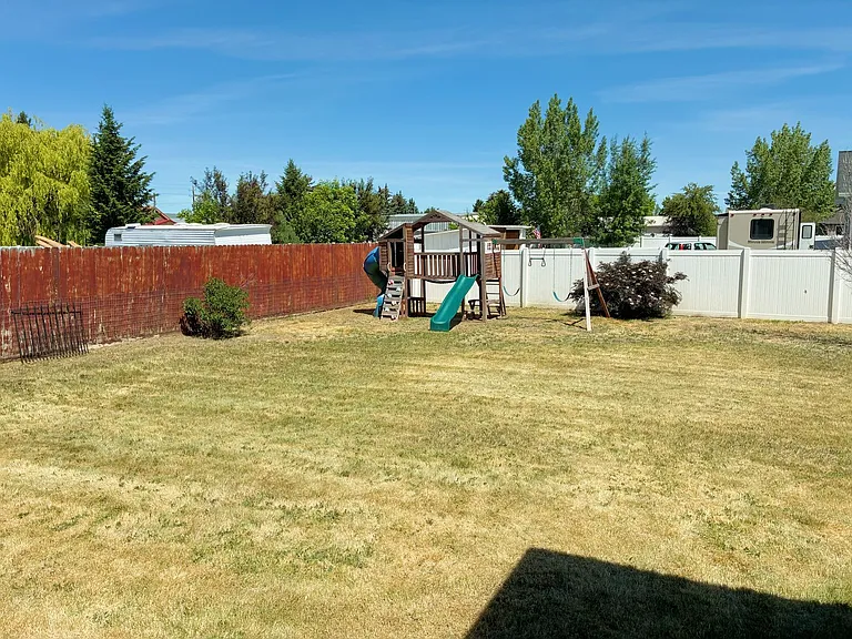 2203 N Travis Way — Photo 23