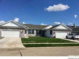 4608 Castle Pines Dr, Springfield, IL 62711