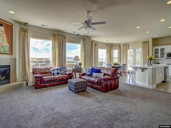 3rd image of 3940 Desert Fox Dr