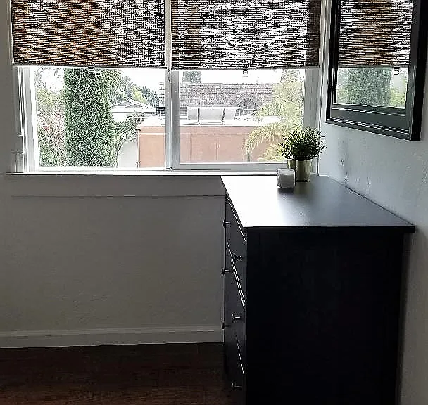 2853 Hawthorn St — Photo 5