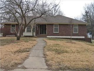 5th image of 6137 Larson Ave