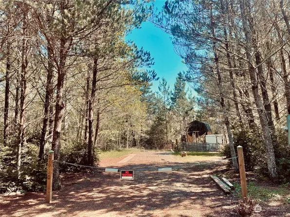 27910 X Lane NE, Ocean Park, WA 98640